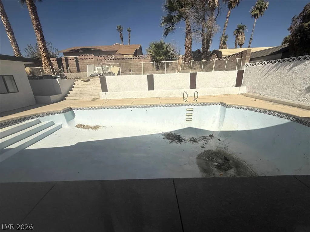 3480 Hacienda, Las Vegas, NV 89120