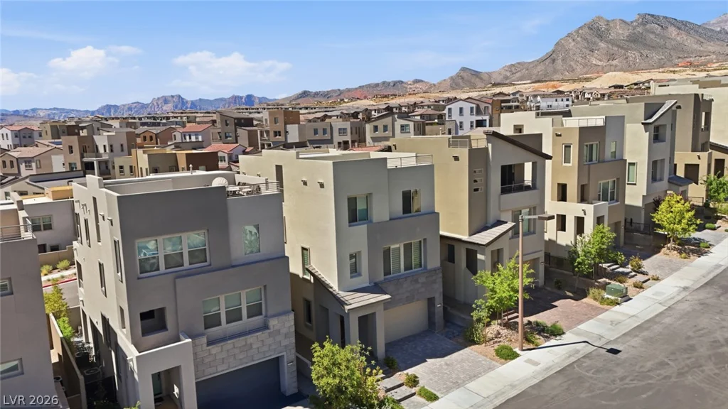 11635 Gentle Birdsong, Las Vegas, NV 89138
