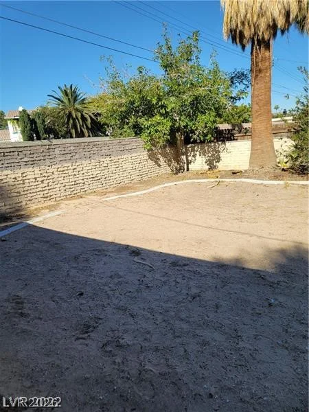 1413 Bryn Mawr, Las Vegas, NV 89102