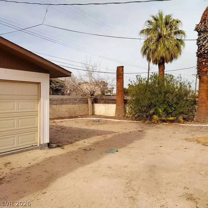 1413 Bryn Mawr, Las Vegas, NV 89102