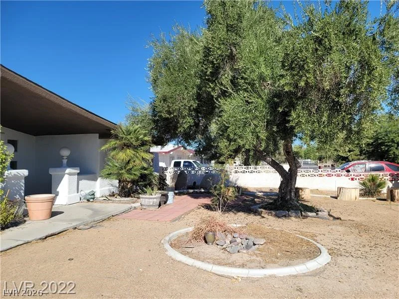1413 Bryn Mawr, Las Vegas, NV 89102