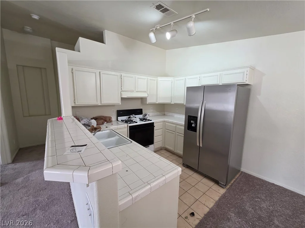 2110 Los Feliz, Las Vegas, NV 89156