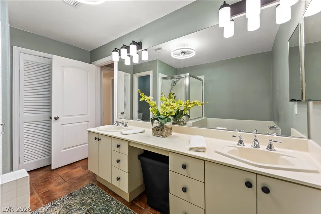 7640 Rolling View, Las Vegas, NV 89149