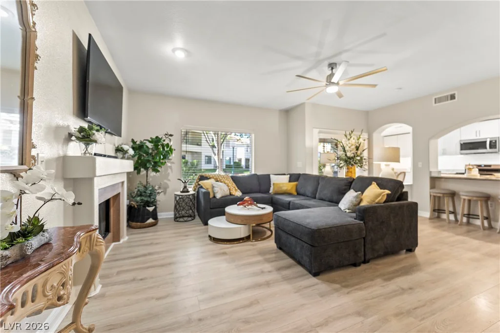 7640 Rolling View, Las Vegas, NV 89149