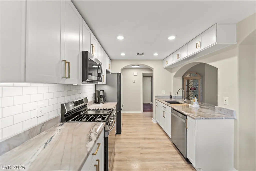7640 Rolling View, Las Vegas, NV 89149