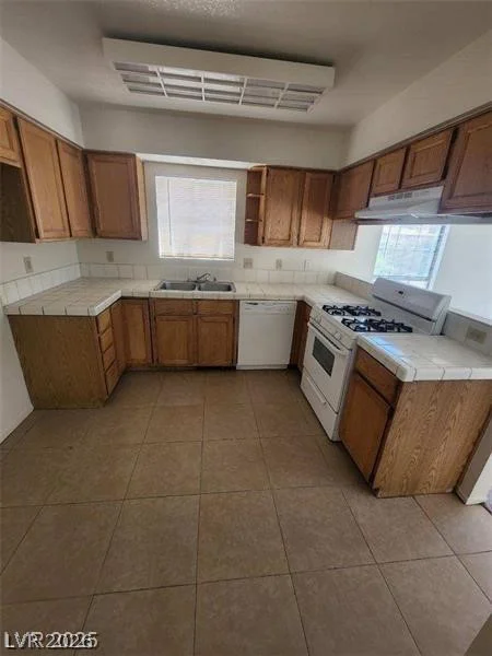4801 Fiesta Lakes, Las Vegas, NV 89130