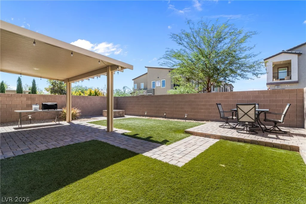 7215 Dazzle Point, North Las Vegas, NV 89084