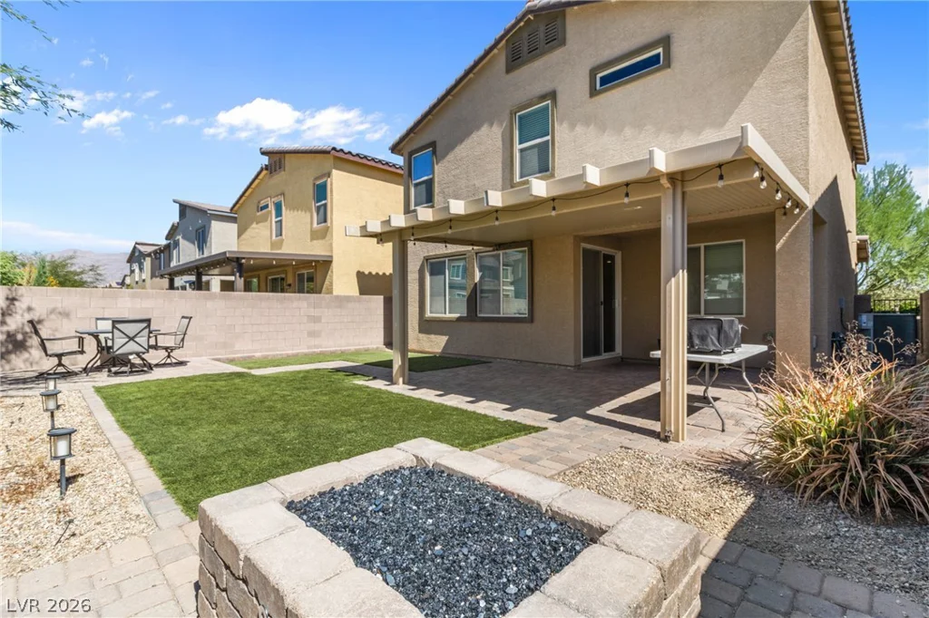 7215 Dazzle Point, North Las Vegas, NV 89084