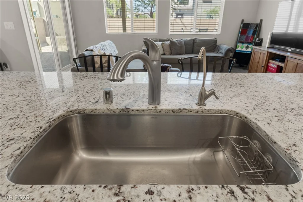 7215 Dazzle Point, North Las Vegas, NV 89084