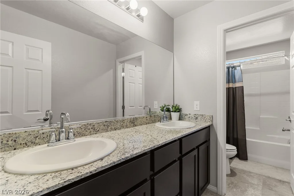 7215 Dazzle Point, North Las Vegas, NV 89084
