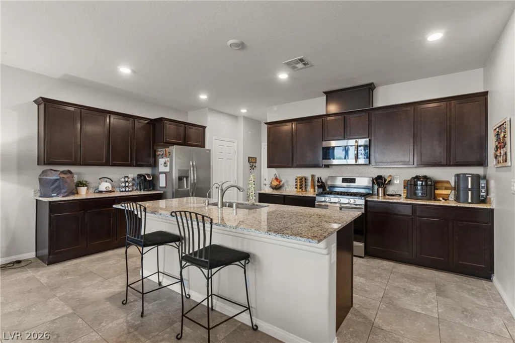 7215 Dazzle Point, North Las Vegas, NV 89084