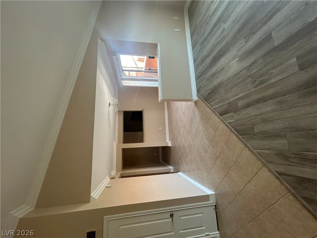 8101 Flamingo, Las Vegas, NV 89147