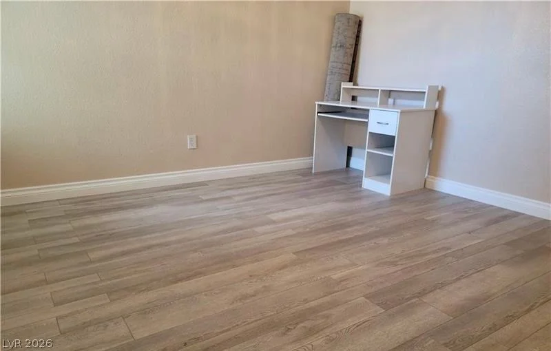 8101 Flamingo, Las Vegas, NV 89147