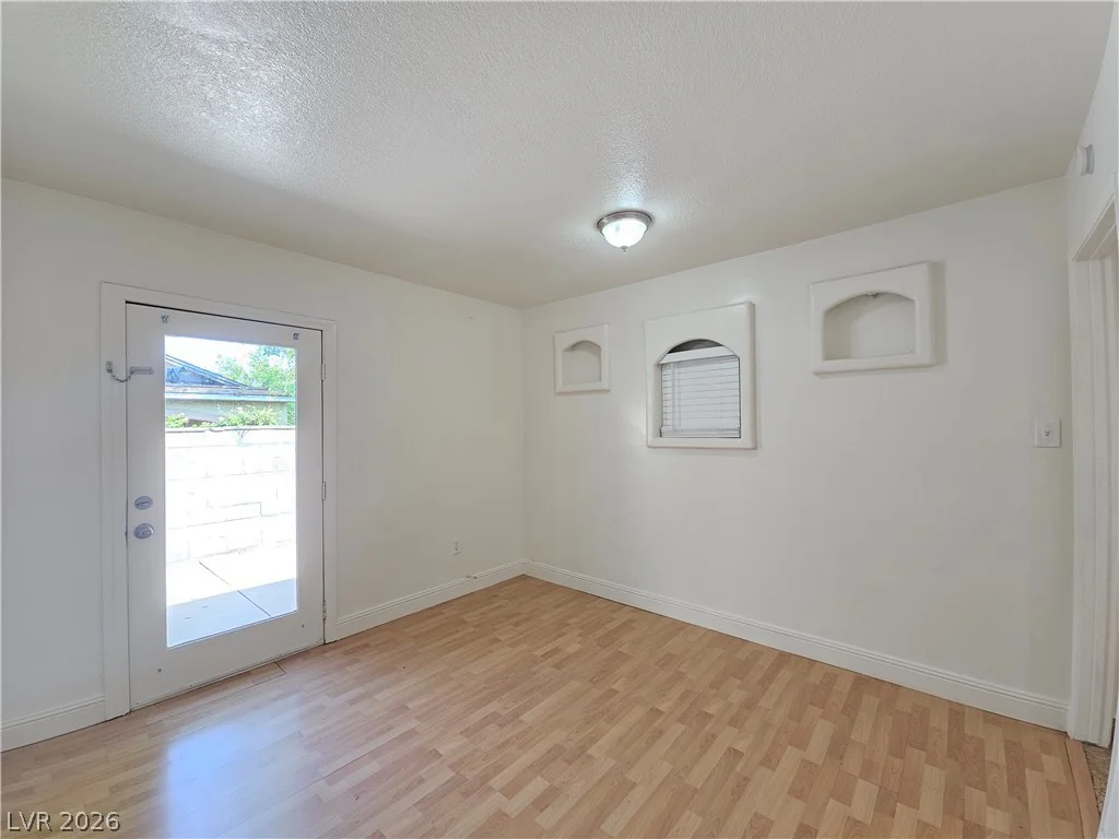 5513 Alta, Las Vegas, NV 89107