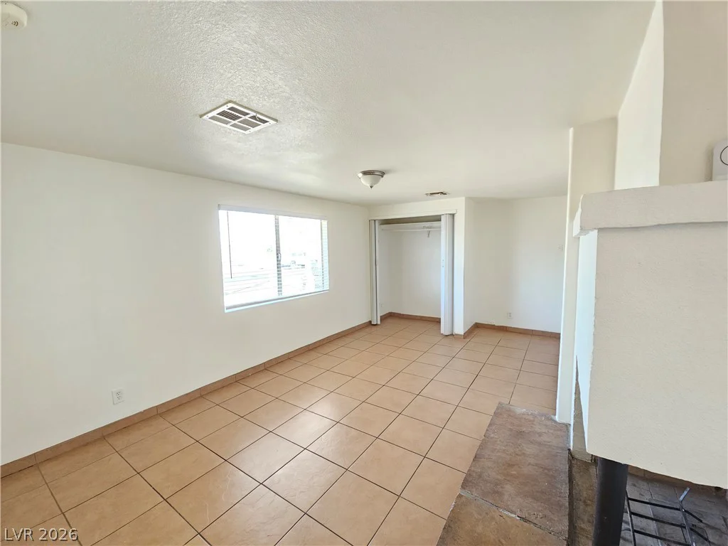 5513 Alta, Las Vegas, NV 89107