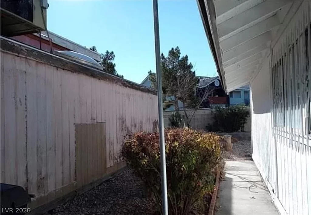6227 Don Gaspar, Las Vegas, NV 89108