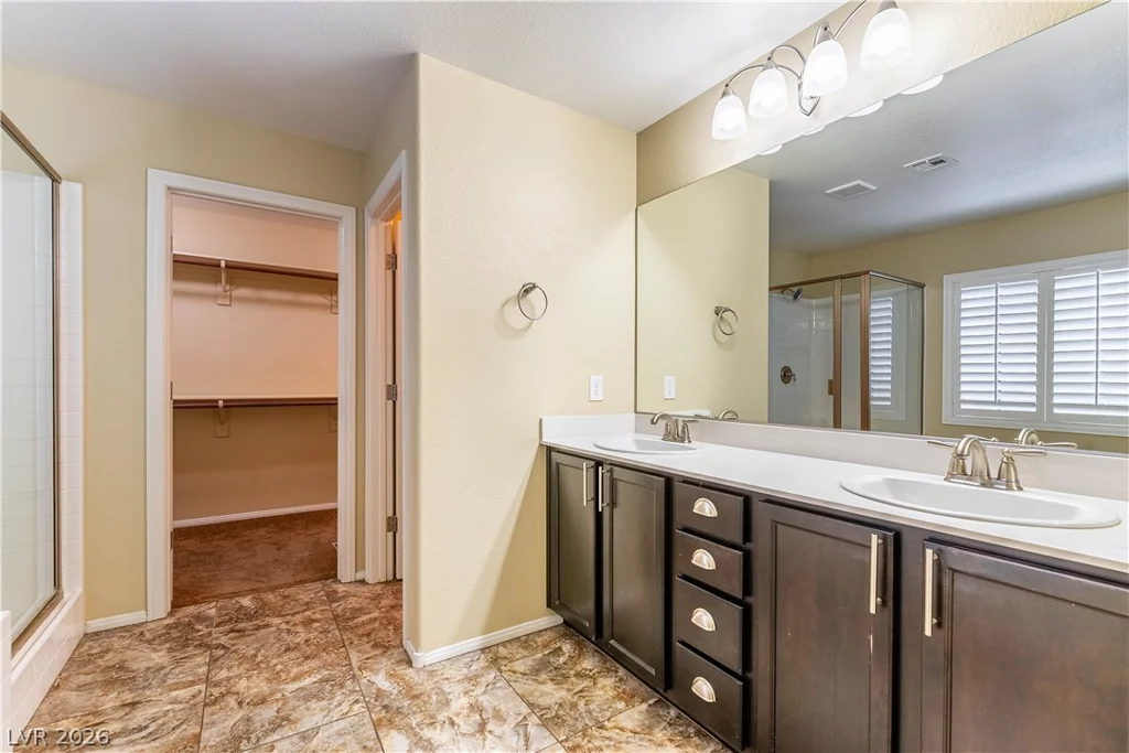 7741 Donner Peak, Las Vegas, NV 89166