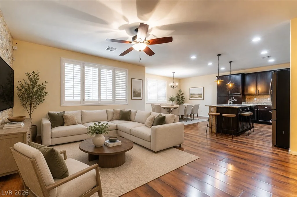 7741 Donner Peak, Las Vegas, NV 89166