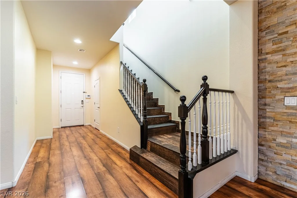 7741 Donner Peak, Las Vegas, NV 89166