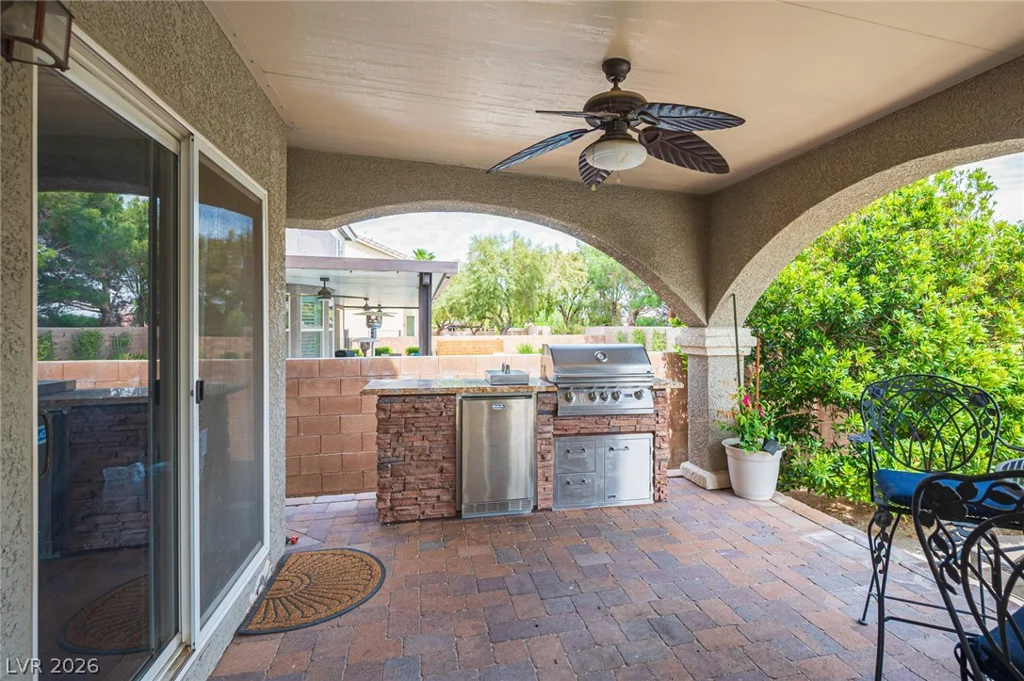11132 Pentland Downs, Las Vegas, NV 89141