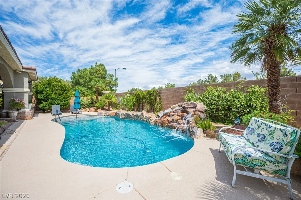11132 Pentland Downs, Las Vegas, NV 89141