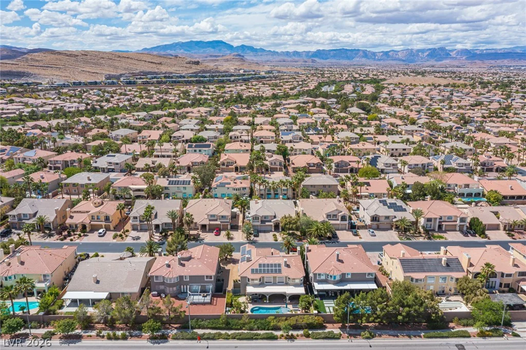 11132 Pentland Downs, Las Vegas, NV 89141