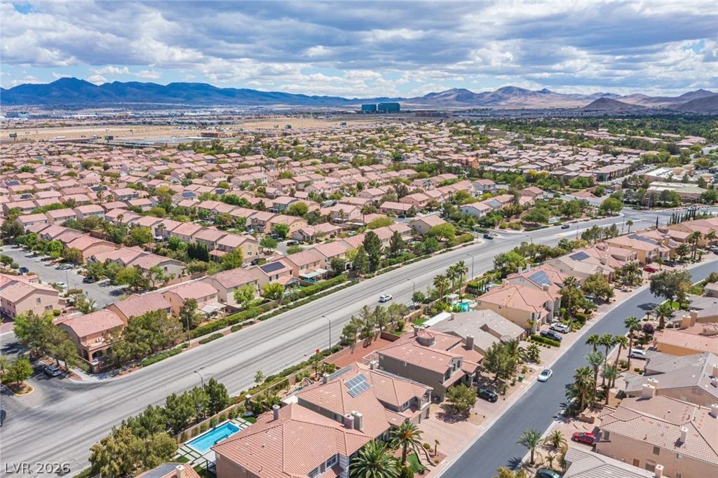 11132 Pentland Downs, Las Vegas, NV 89141