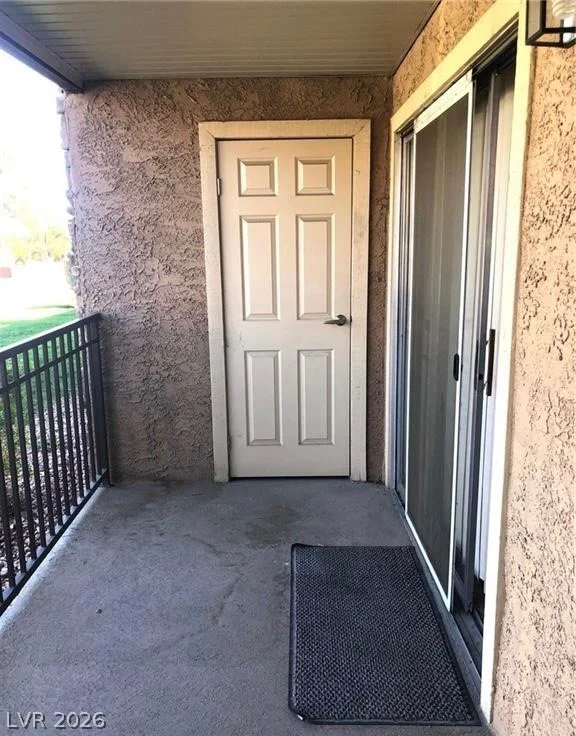 5081 River Glen, Las Vegas, NV 89103