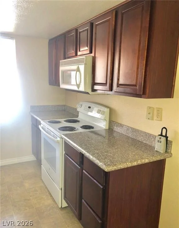 5081 River Glen, Las Vegas, NV 89103