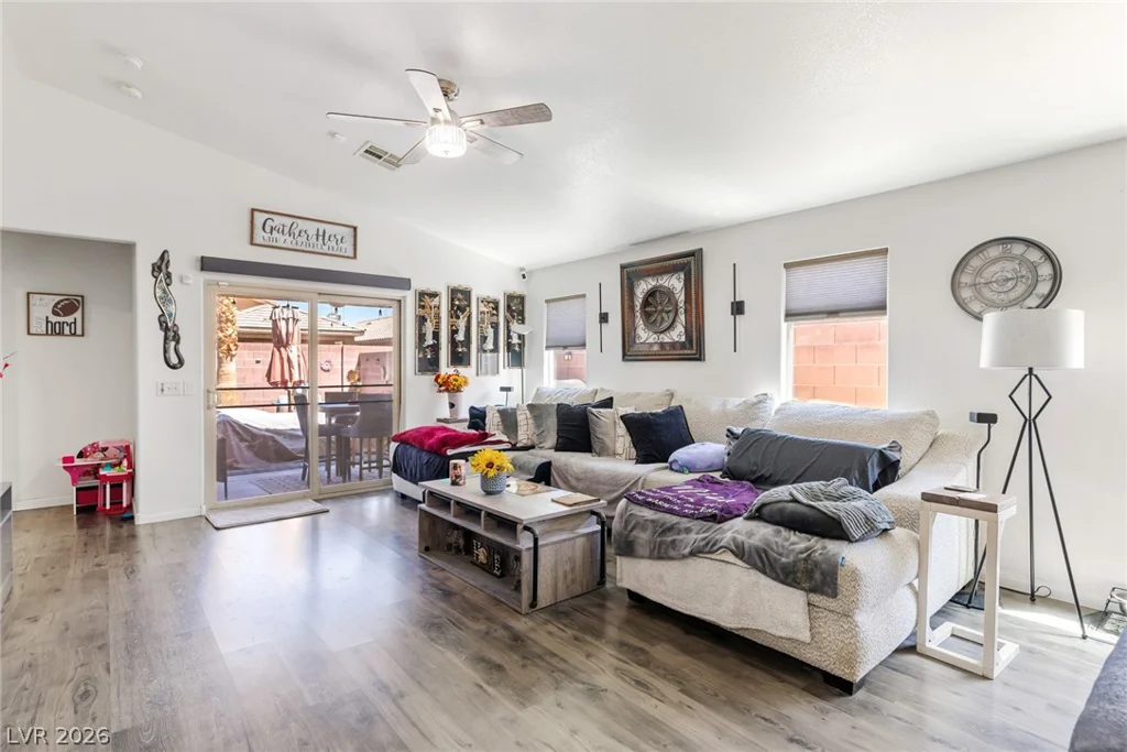 5682 Mahogany Run, Las Vegas, NV 89122