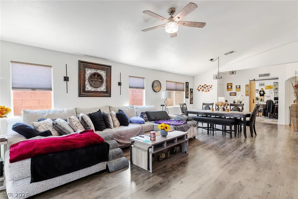 5682 Mahogany Run, Las Vegas, NV 89122
