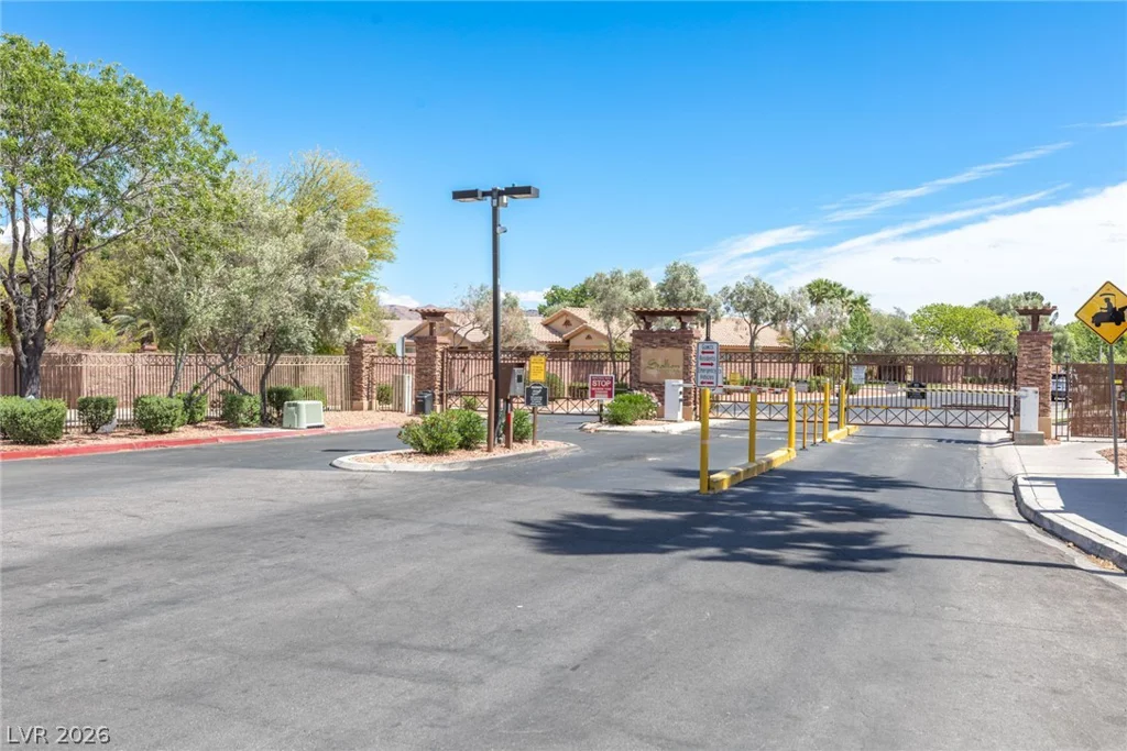 5682 Mahogany Run, Las Vegas, NV 89122