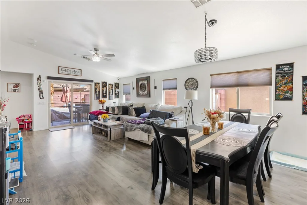 5682 Mahogany Run, Las Vegas, NV 89122