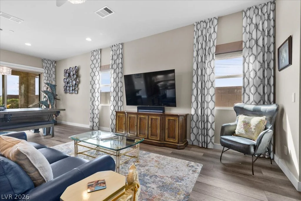 70 Nine Mile Creek, Las Vegas, NV 89138