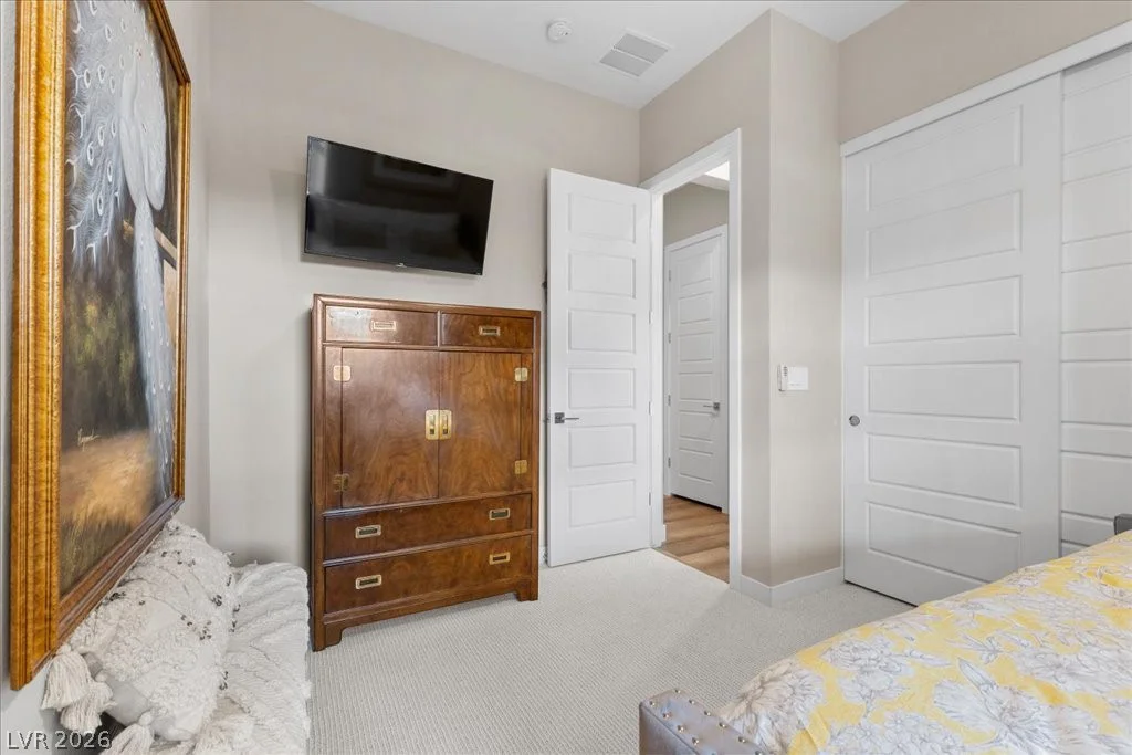 70 Nine Mile Creek, Las Vegas, NV 89138