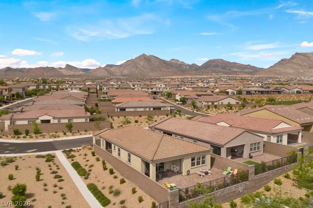70 Nine Mile Creek, Las Vegas, NV 89138