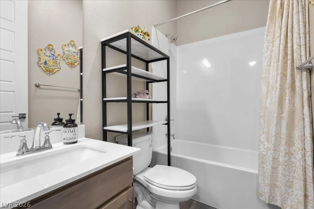 70 Nine Mile Creek, Las Vegas, NV 89138