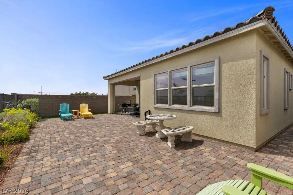 70 Nine Mile Creek, Las Vegas, NV 89138