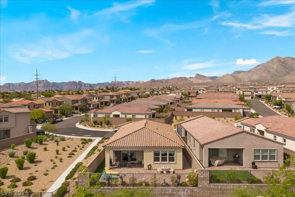 70 Nine Mile Creek, Las Vegas, NV 89138