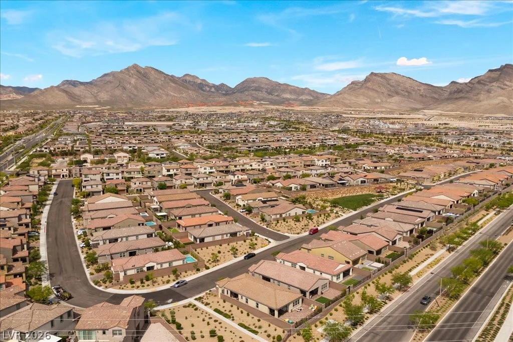 70 Nine Mile Creek, Las Vegas, NV 89138