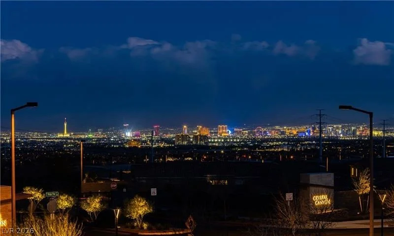 70 Nine Mile Creek, Las Vegas, NV 89138