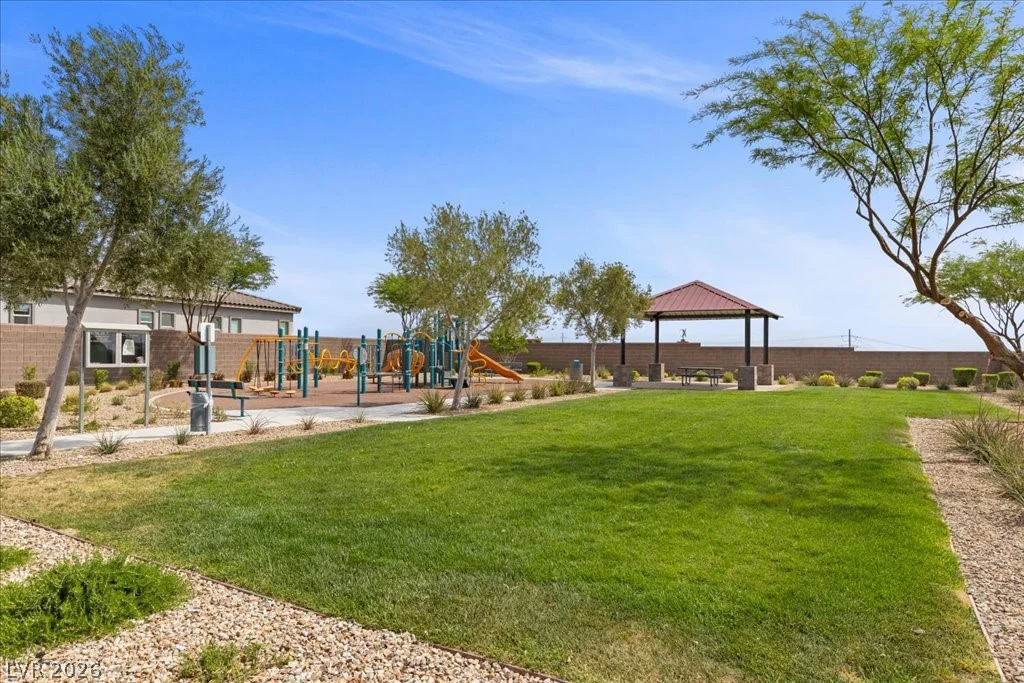 70 Nine Mile Creek, Las Vegas, NV 89138