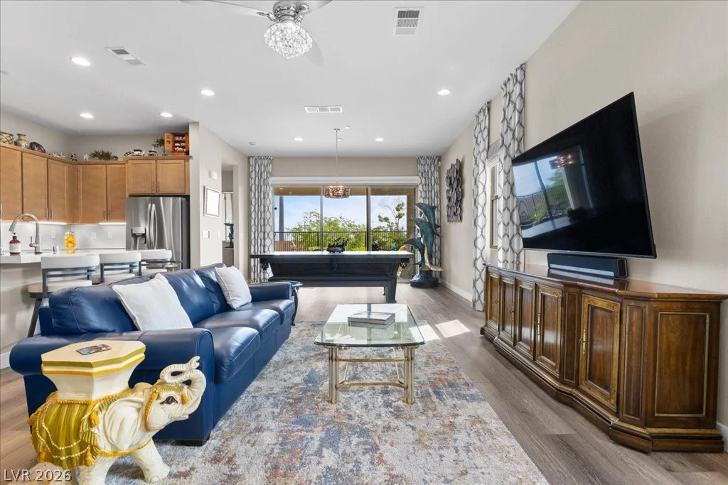 70 Nine Mile Creek, Las Vegas, NV 89138