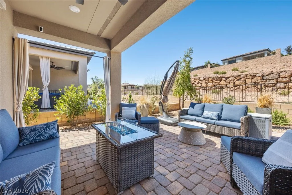 49 Stone Bluff, Henderson, NV 89011