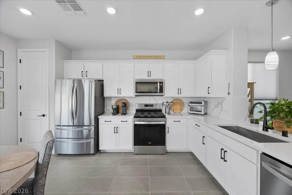 49 Stone Bluff, Henderson, NV 89011