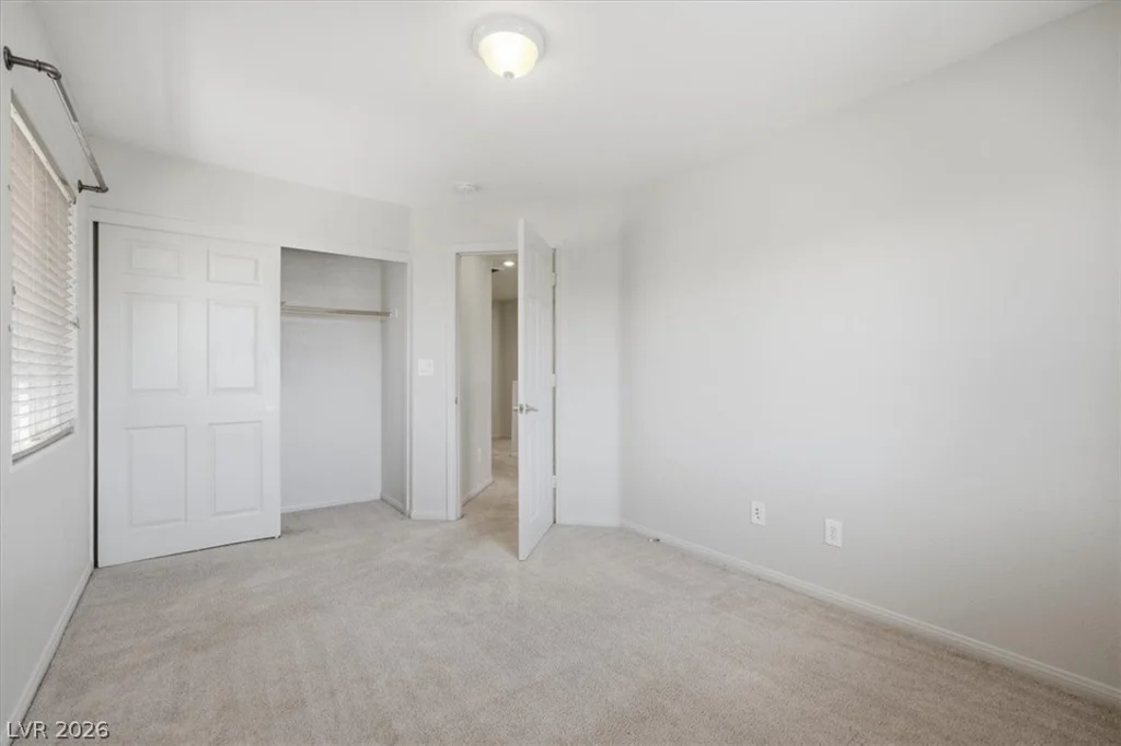 537 Lacabana Beach, Las Vegas, NV 89138
