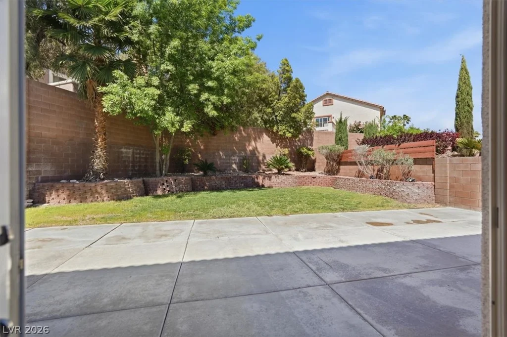 537 Lacabana Beach, Las Vegas, NV 89138