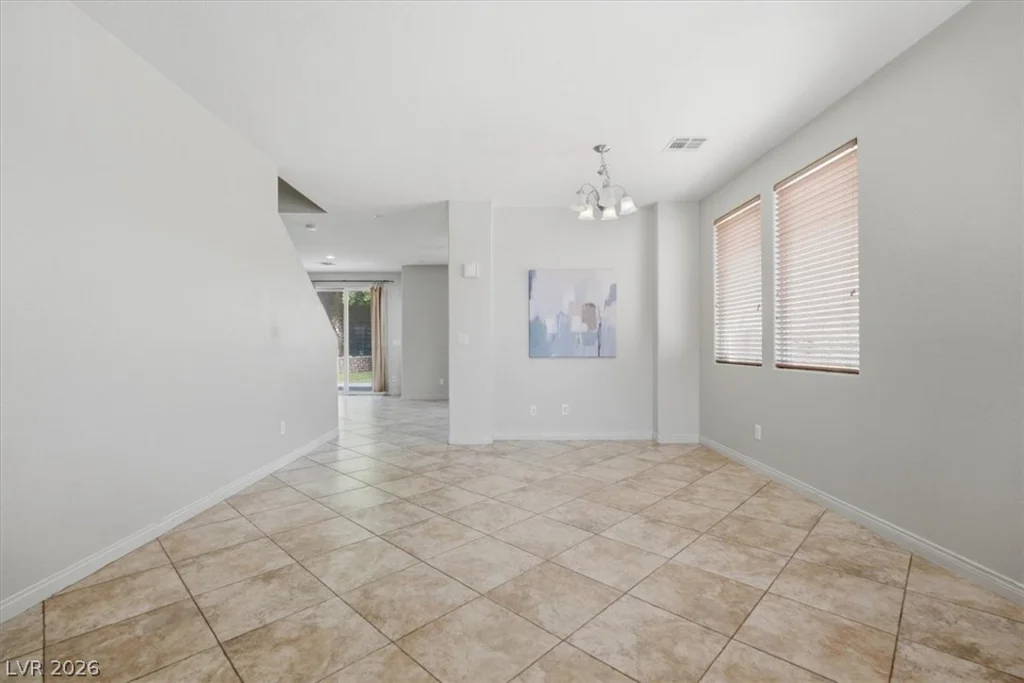 537 Lacabana Beach, Las Vegas, NV 89138