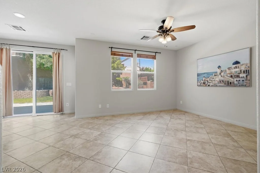 537 Lacabana Beach, Las Vegas, NV 89138