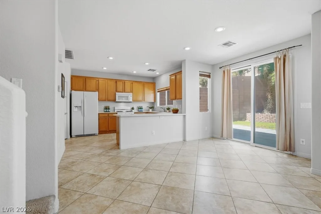 537 Lacabana Beach, Las Vegas, NV 89138